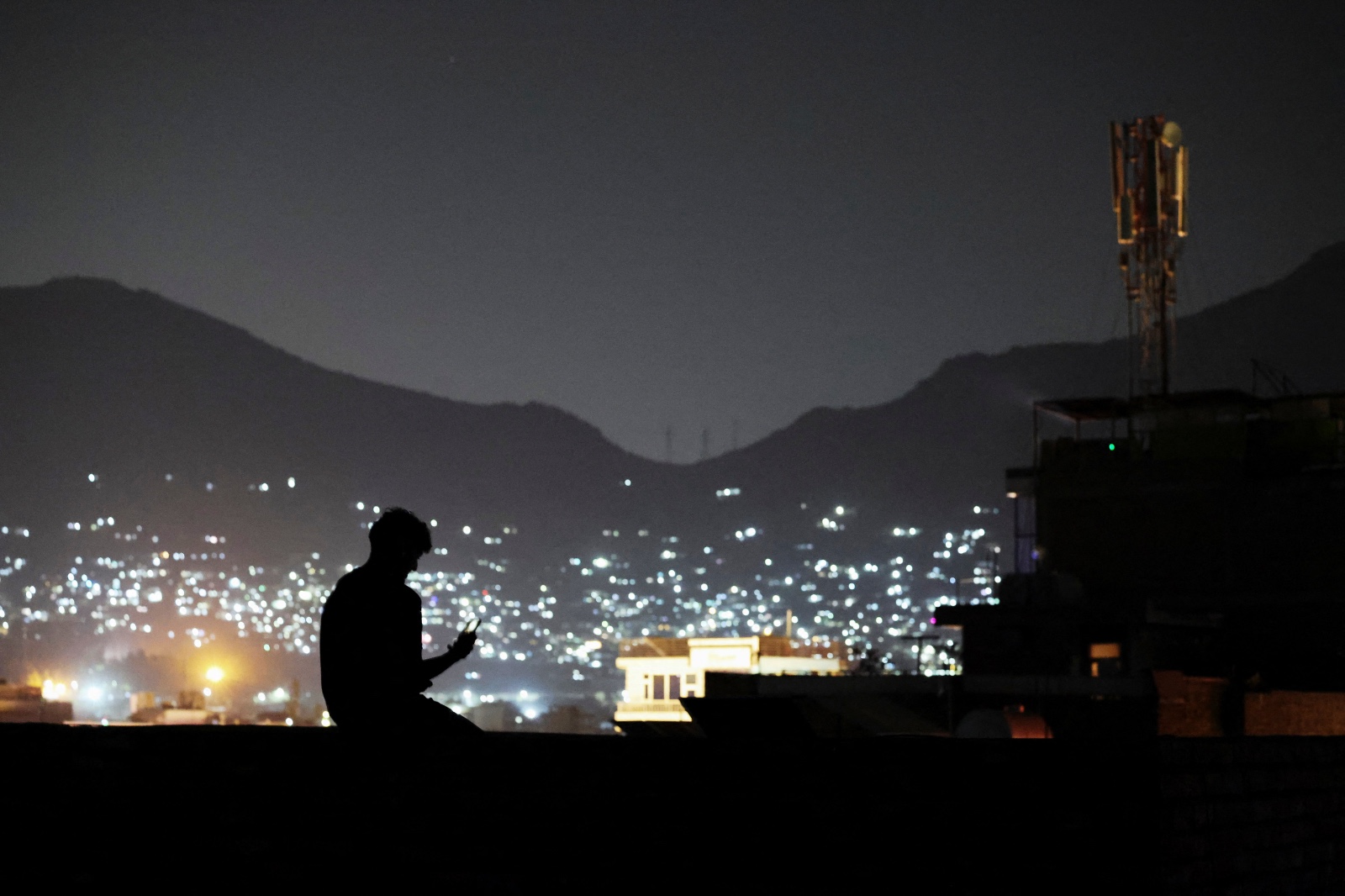 Explosions rock central Kabul, Taliban launch investigation